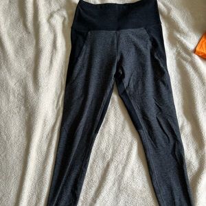 Beyond Yoga Leggings, black and gray size large. Hardly worn, very soft.